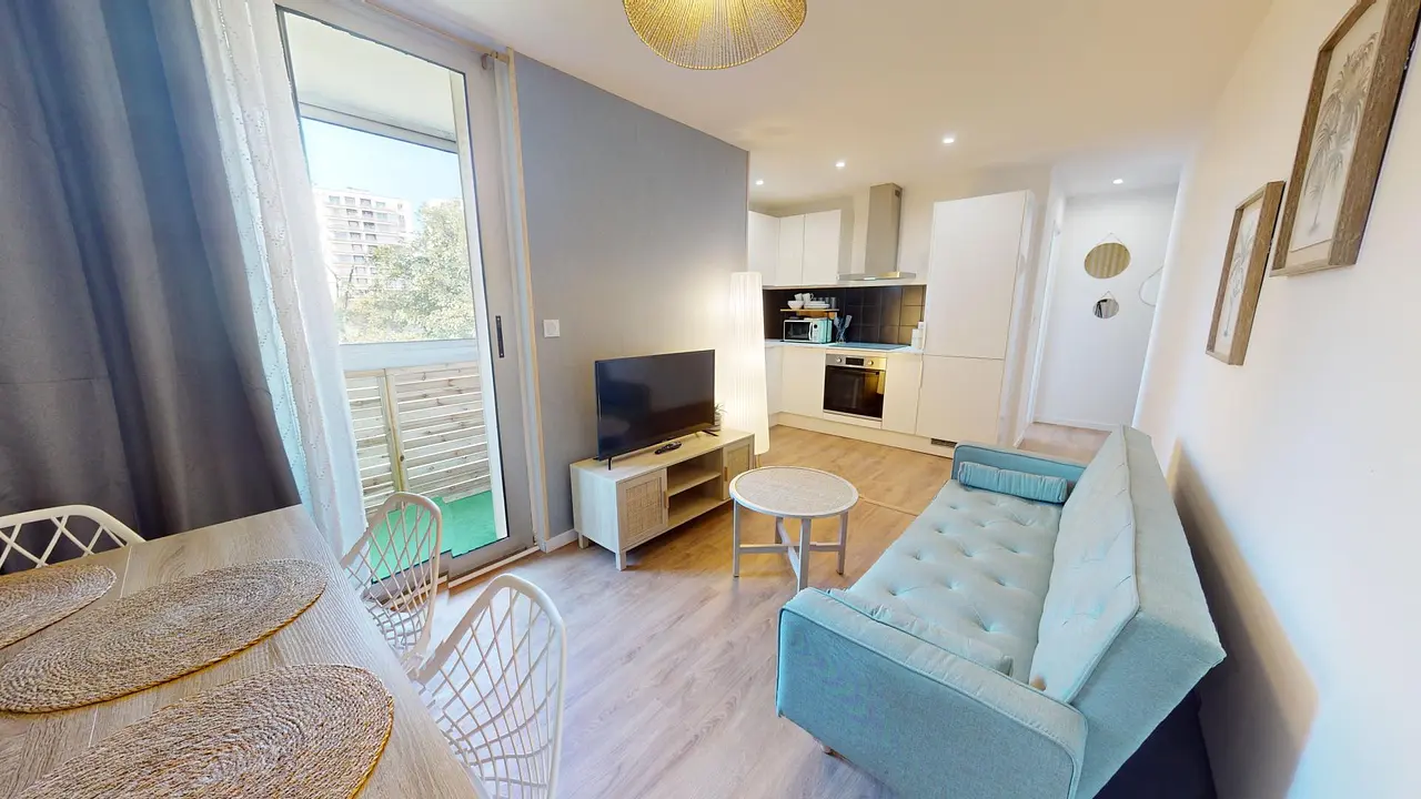 Colocation meublée de 73.0m2 - 595€ - Vénissieux