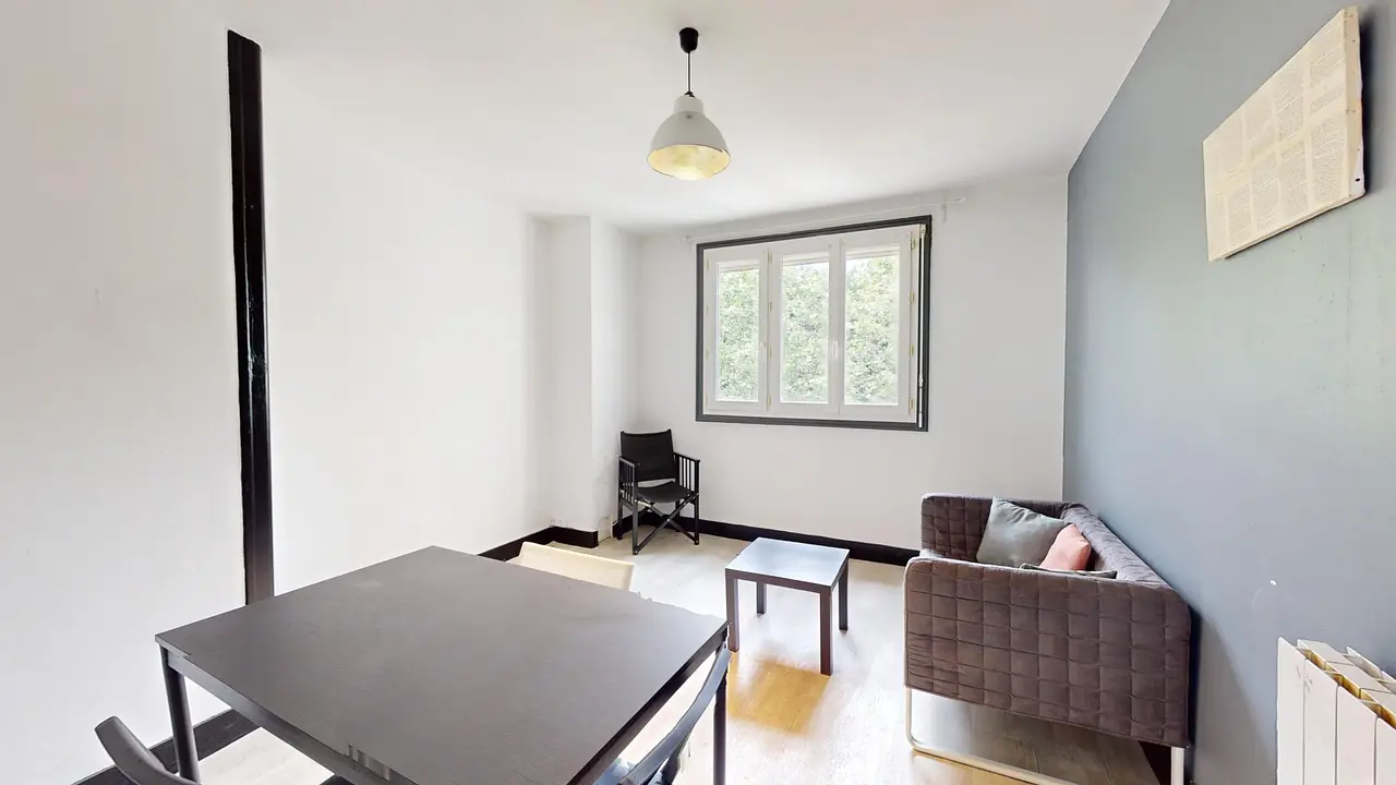 Appartement meublé de 45.0m2 - 422€ - Saint-Étienne