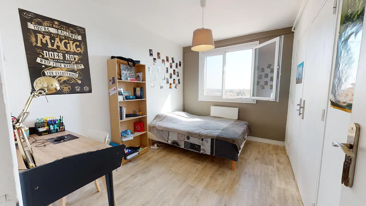 Colocation meublée de 61.0m2 - 544€ - Vénissieux