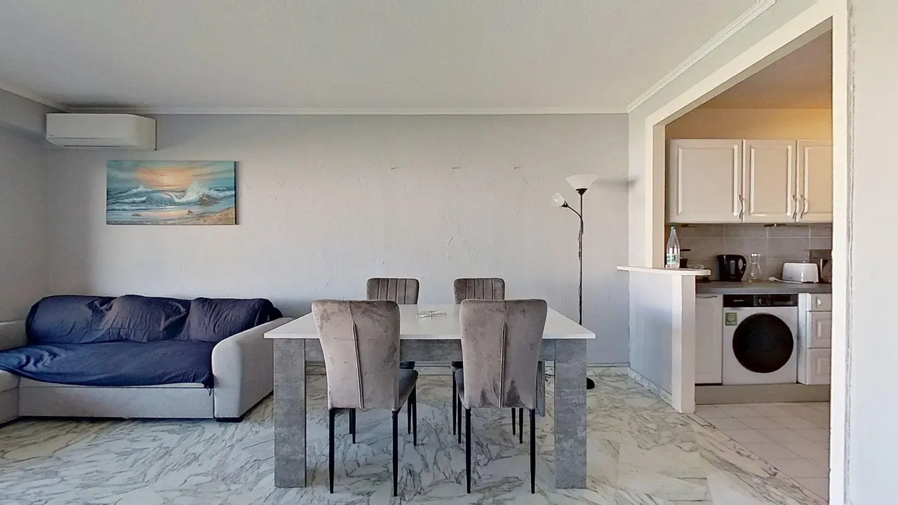Appartement meublé de 48.0m2 - 1067€ - Nice