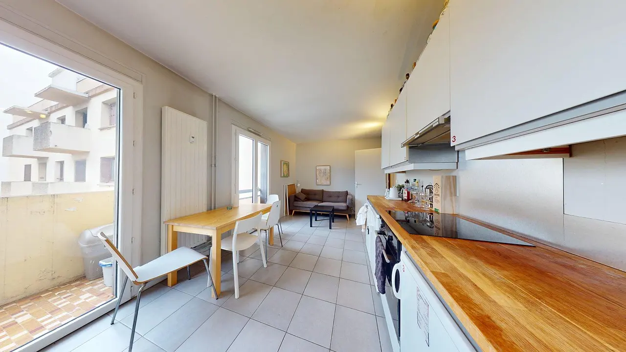 Colocation meublée de 96.59m2 - 600€ - Écully