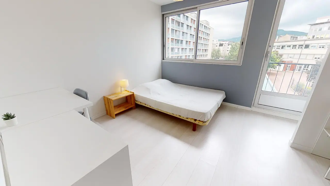 Colocation meublée de 81.0m2 - 430€ - Clermont-Ferrand