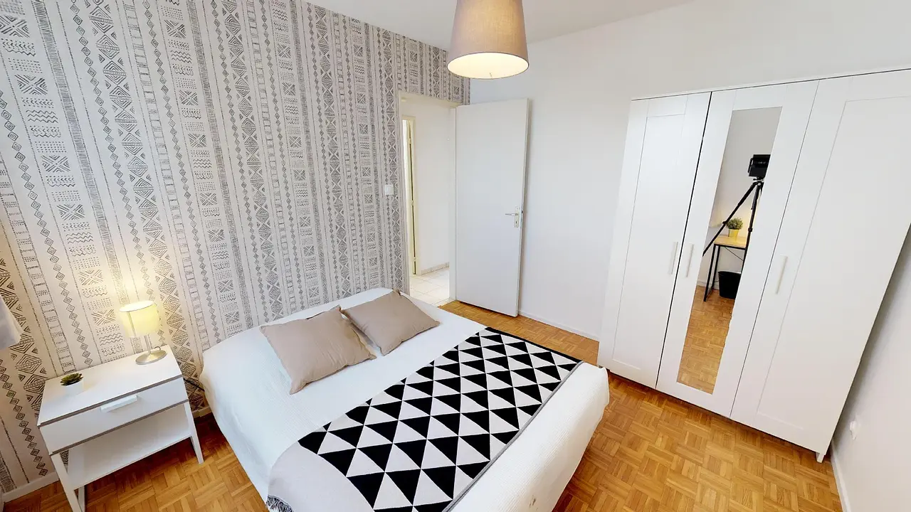 Colocation meublée de 105.0m2 - 451€ - Saint-Priest