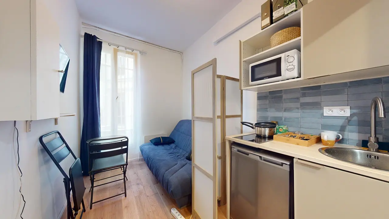 Appartement meublé de 9.8m2 - 491€ - Paris