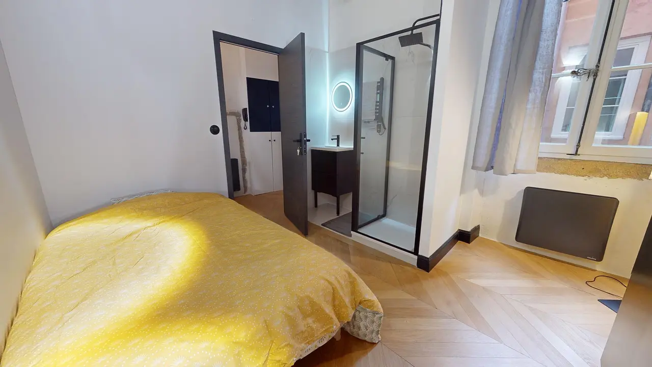 Colocation meublée de 82.0m2 - 705€ - Lyon