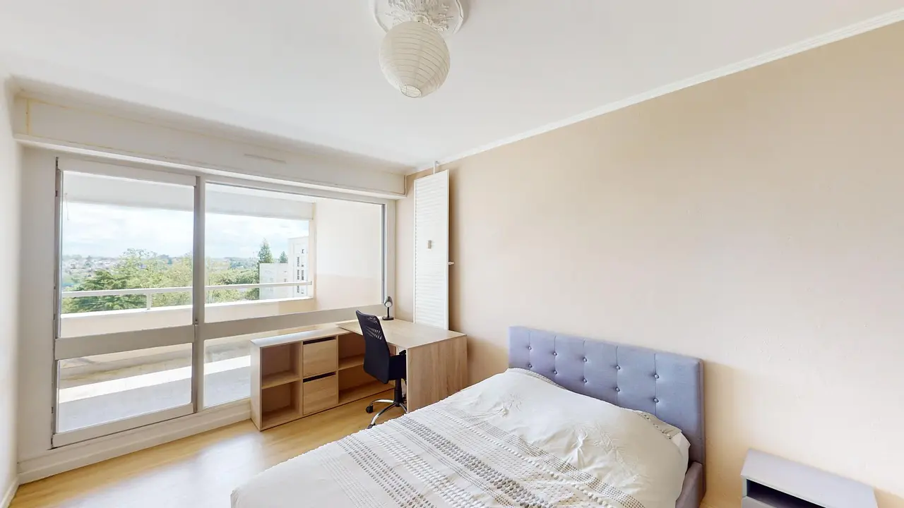Colocation meublée de 121.07m2 - 590€ - Pontoise