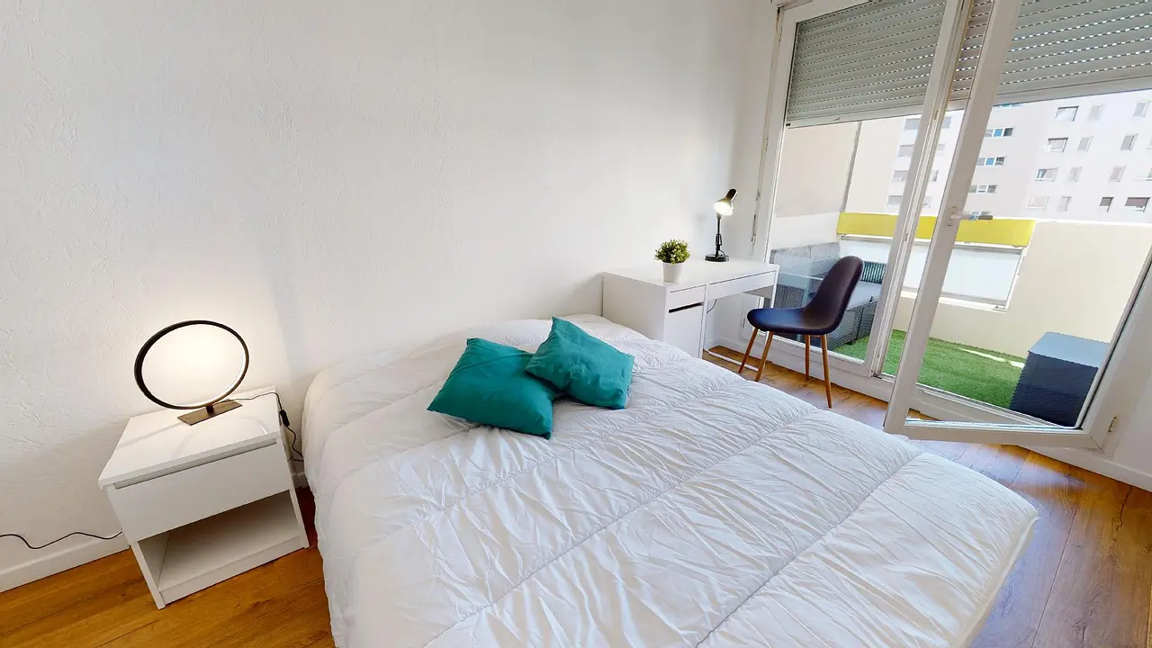 Colocation meublée de 75.0m2 - 564€ - Villeurbanne