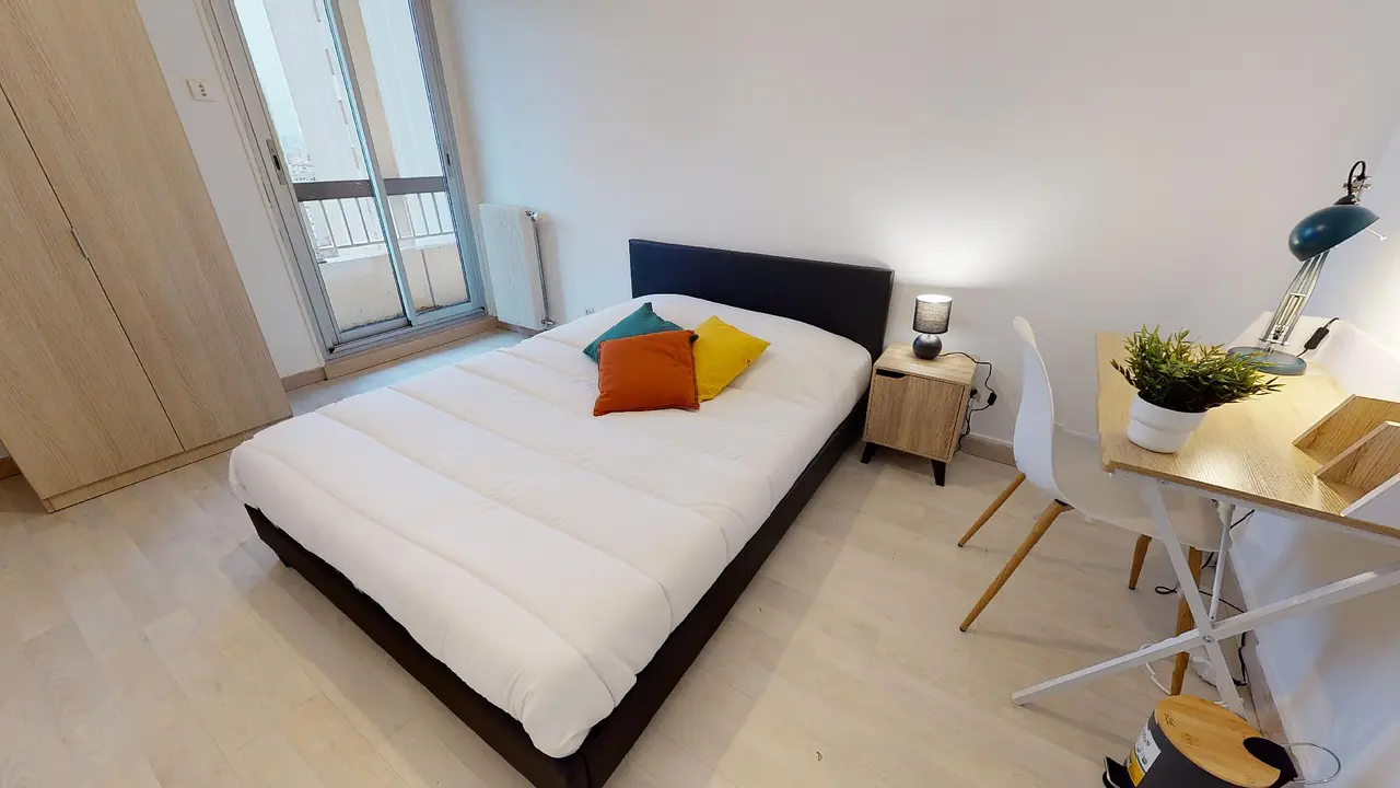 Colocation meublée de 85.0m2 - 514€ - Villeurbanne