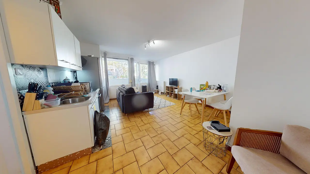 Colocation meublée de 95.0m2 - 465€ - Vénissieux