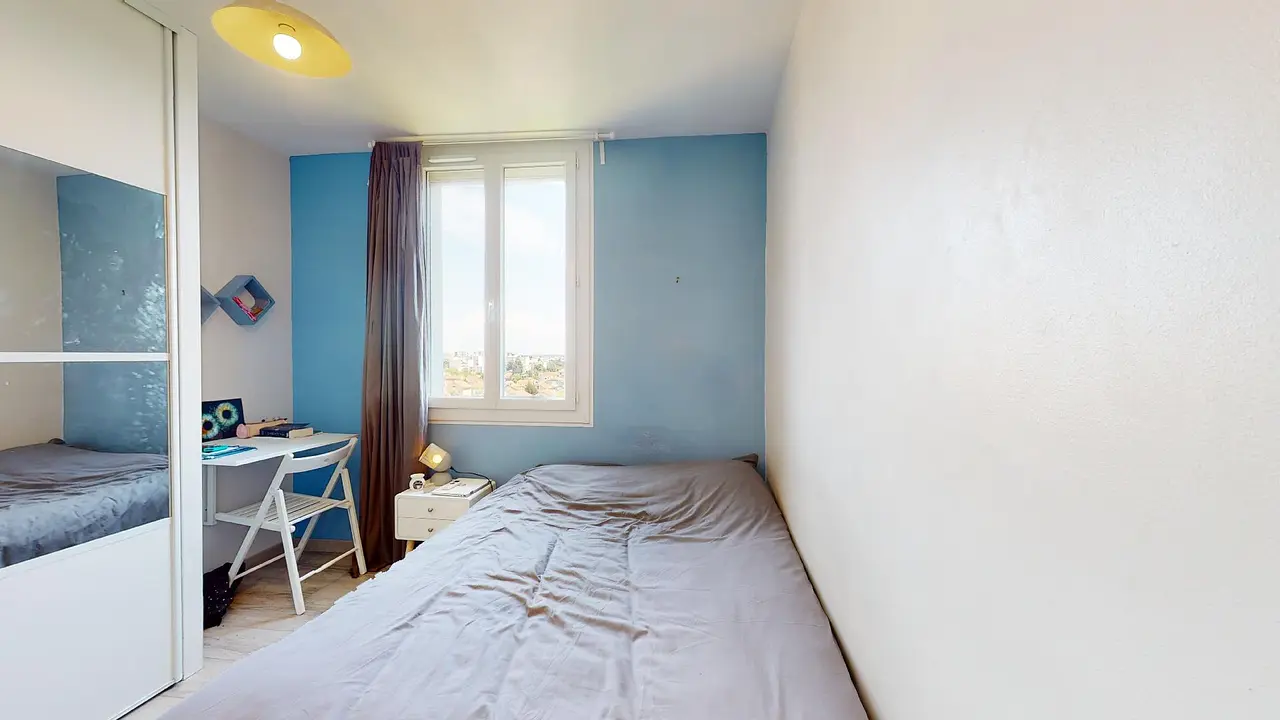 Colocation meublée de 78.0m2 - 528€ - Bron