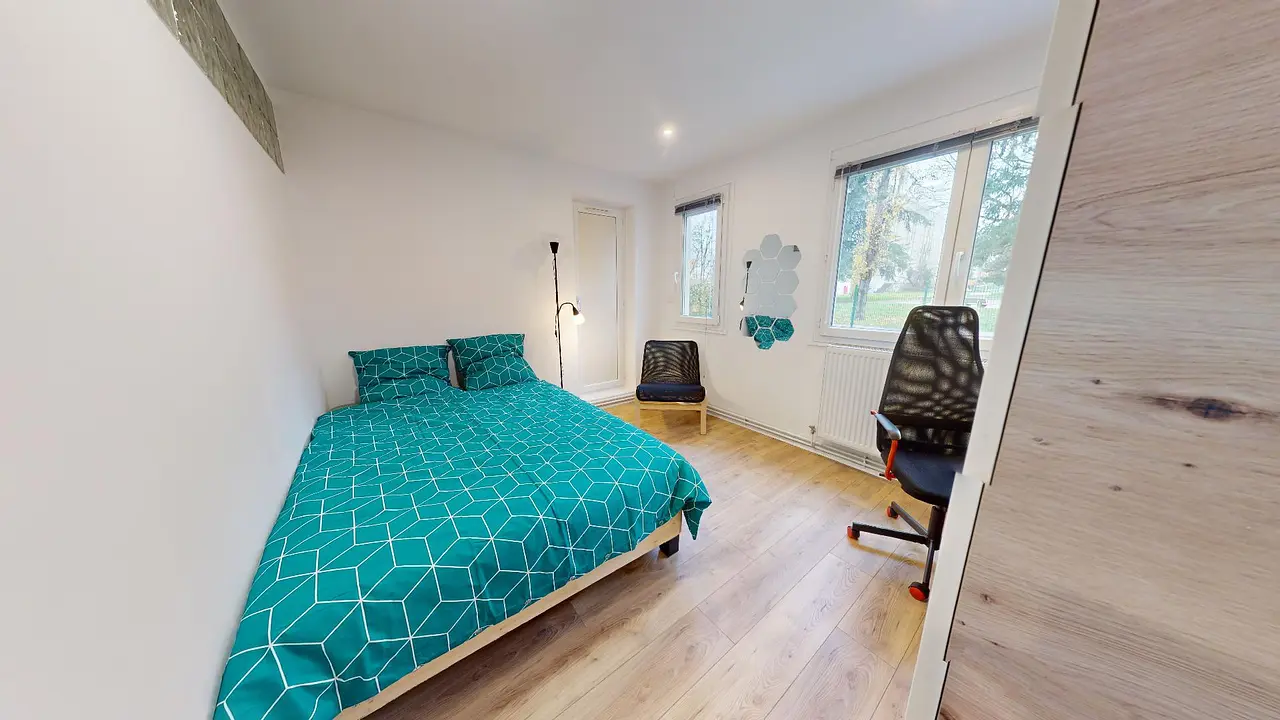 Colocation meublée de 69.0m2 - 471€ - Saint-Genis-Laval