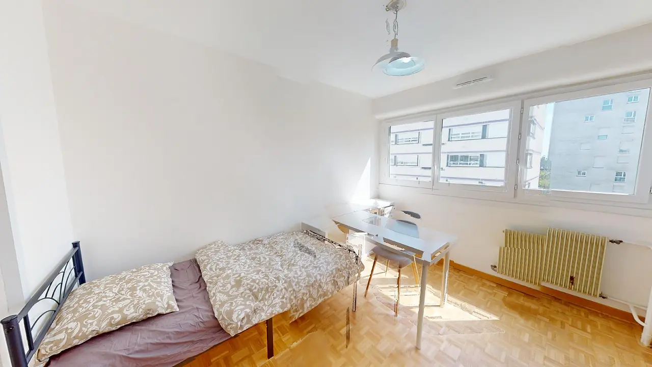 Colocation meublée de 83.0m2 - 484€ - Pontoise