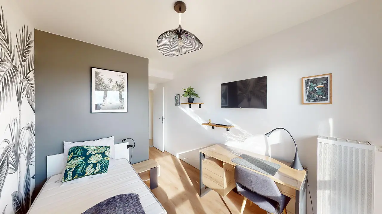 Colocation meublée de 81.0m2 - 421€ - Tours