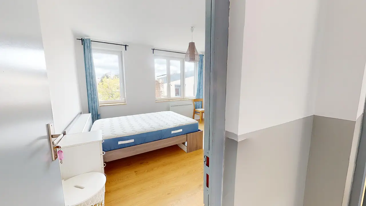 Colocation meublée de 147.0m2 - 479€ - Loos