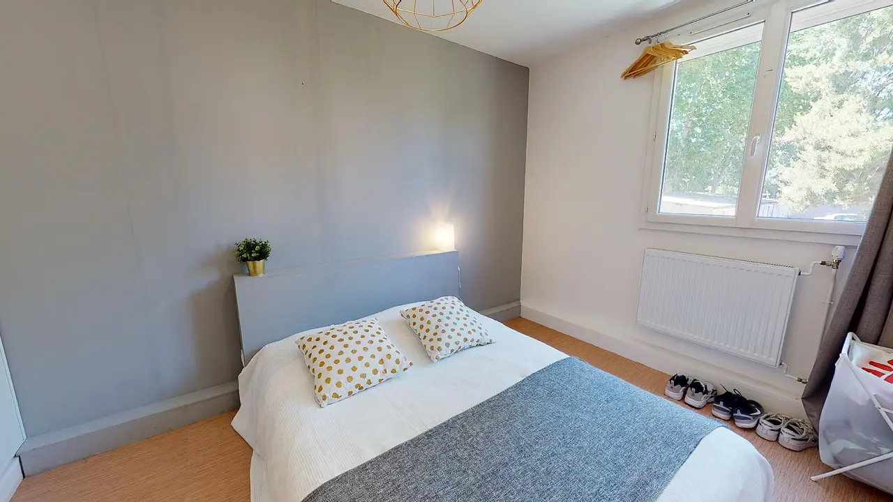 Colocation meublée de 82.0m2 - 557€ - Villeurbanne