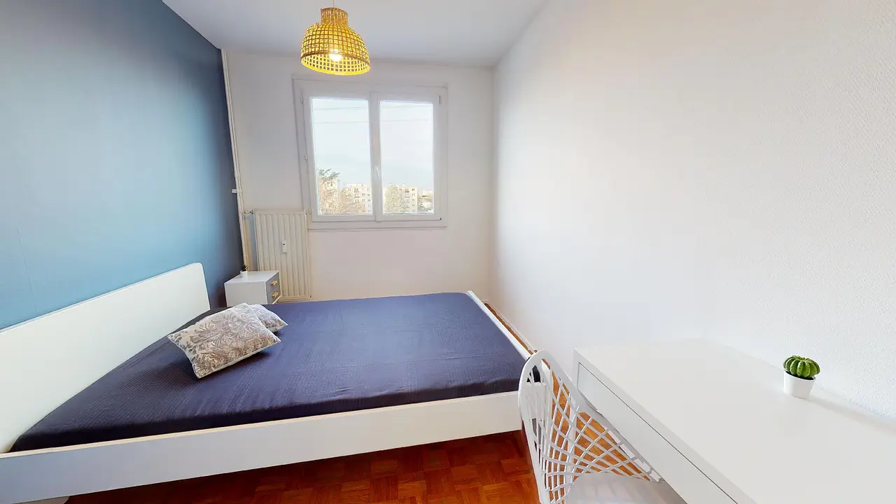 Colocation meublée de 68.0m2 - 494€ - Vénissieux