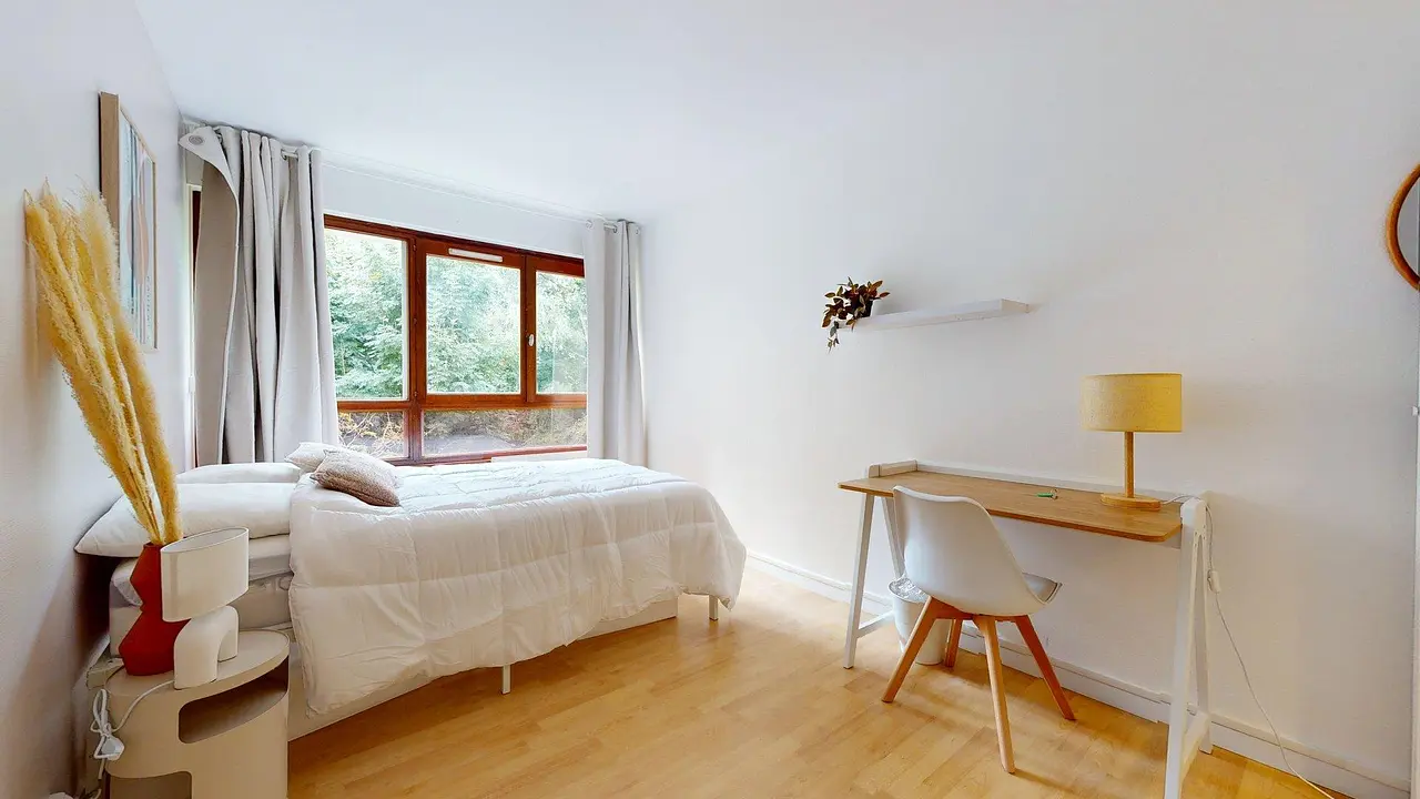 Colocation meublée de 92.96m2 - 524€ - Élancourt