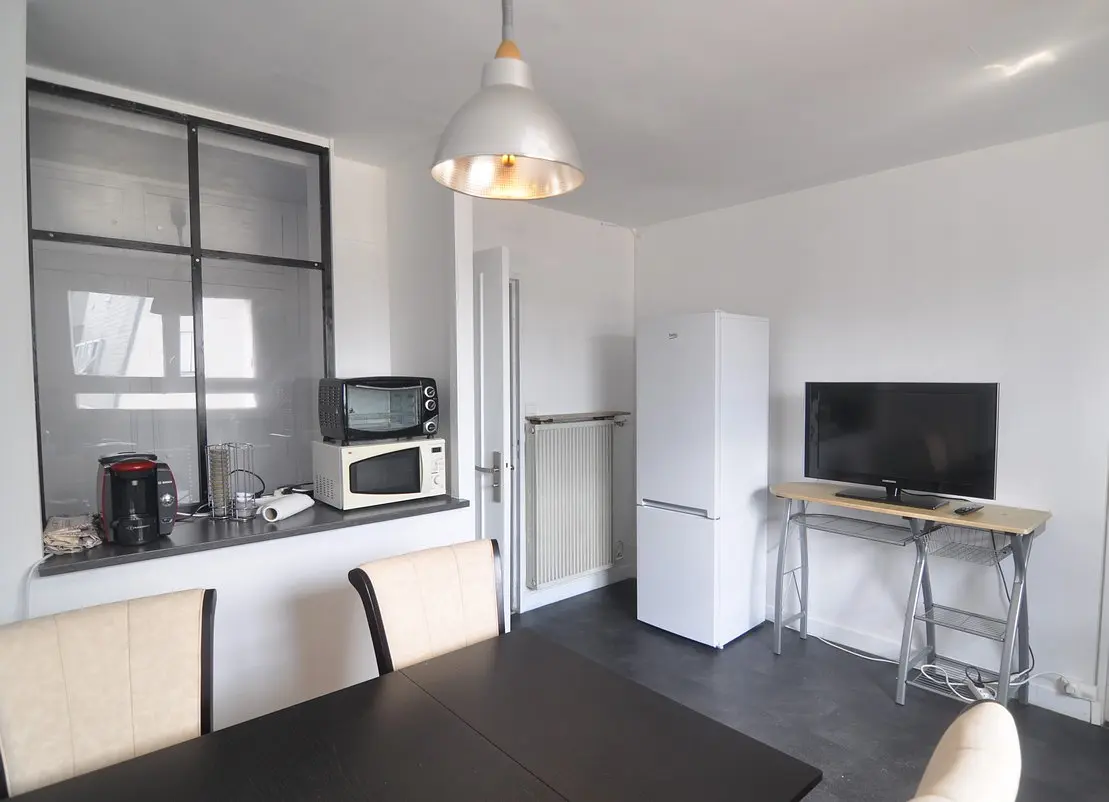 Chambre T3 hyper centre Tours Hallebarde Tanneur Halles