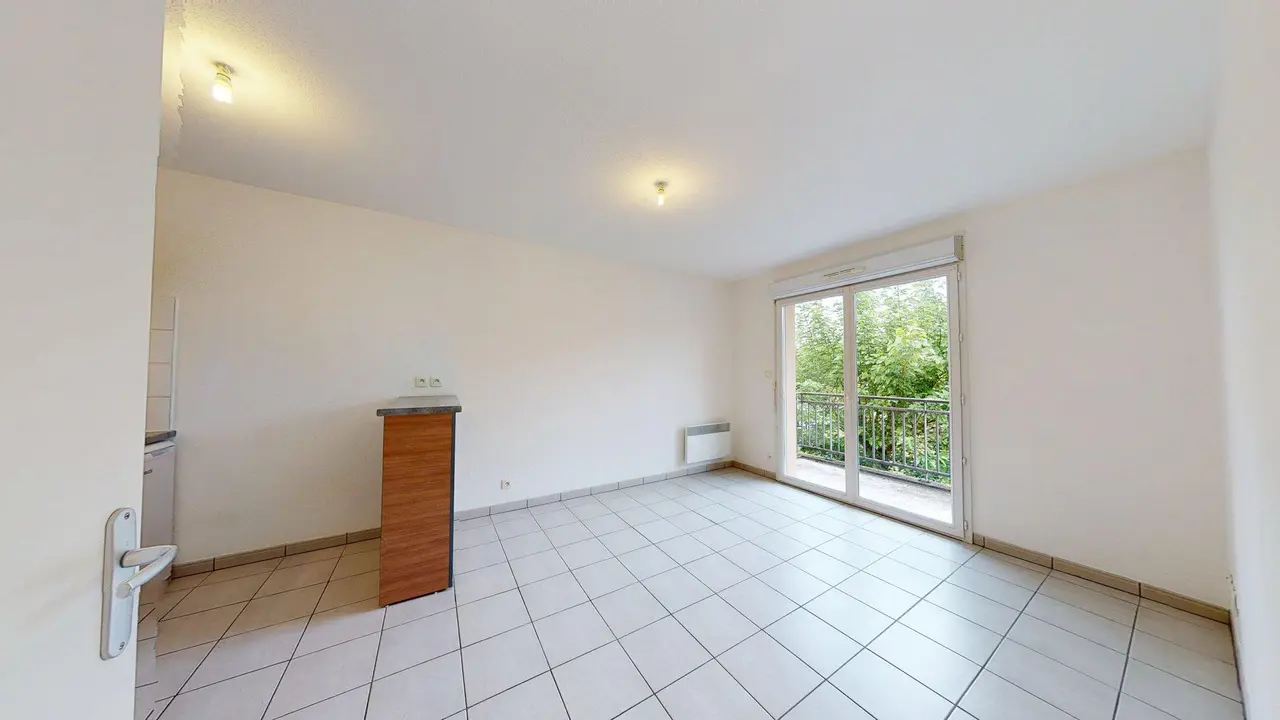 Appartement non meublé de 34.05m2 - 448€ - Saint-Quentin-de-Baron