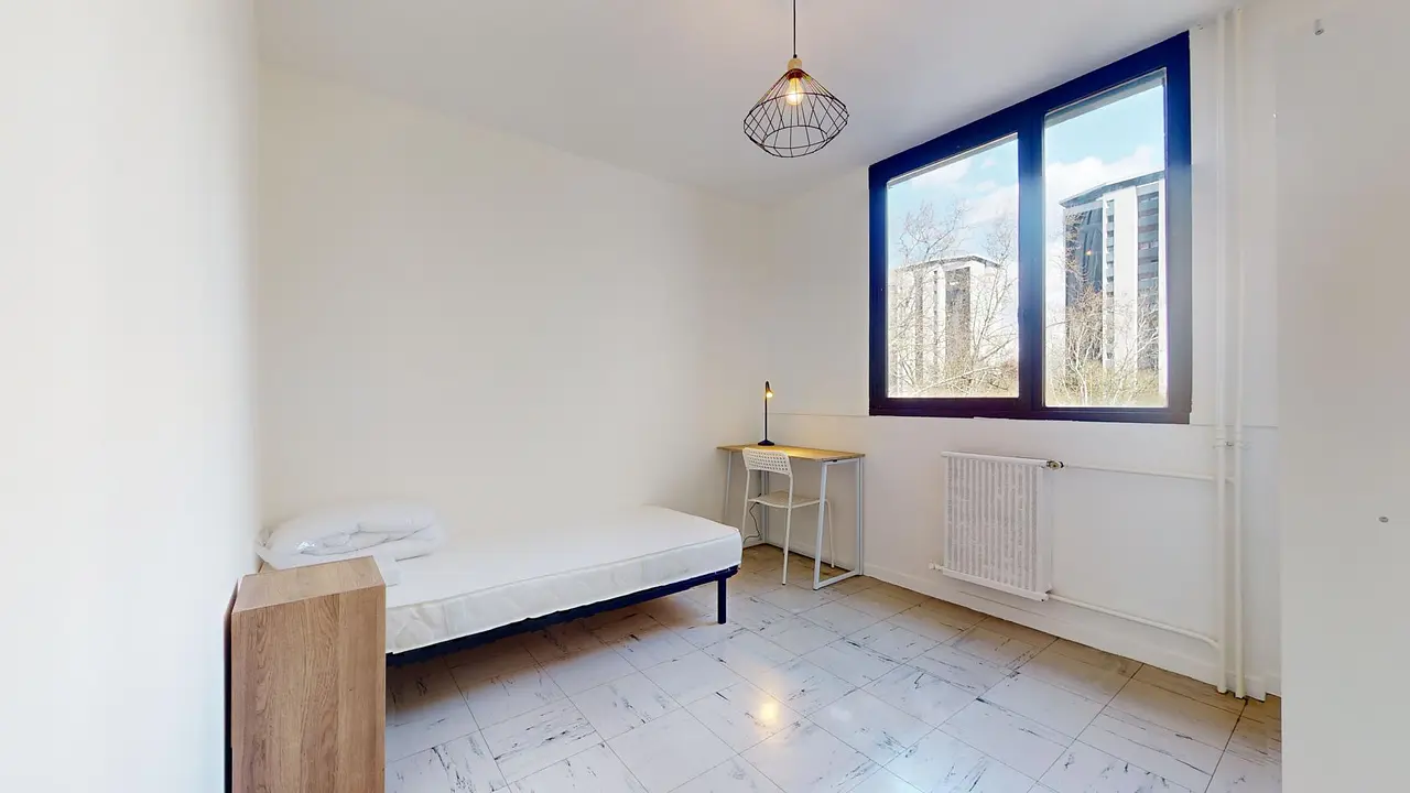 Colocation meublée de 110.0m2 - 307€ - Grenoble
