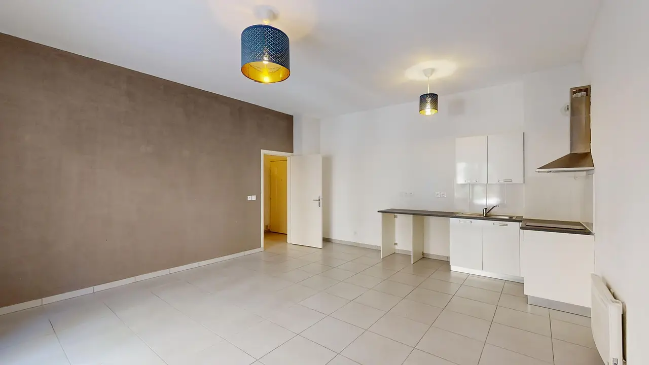 Appartement non meublé de 50.0m2 - 905€ - Marseille