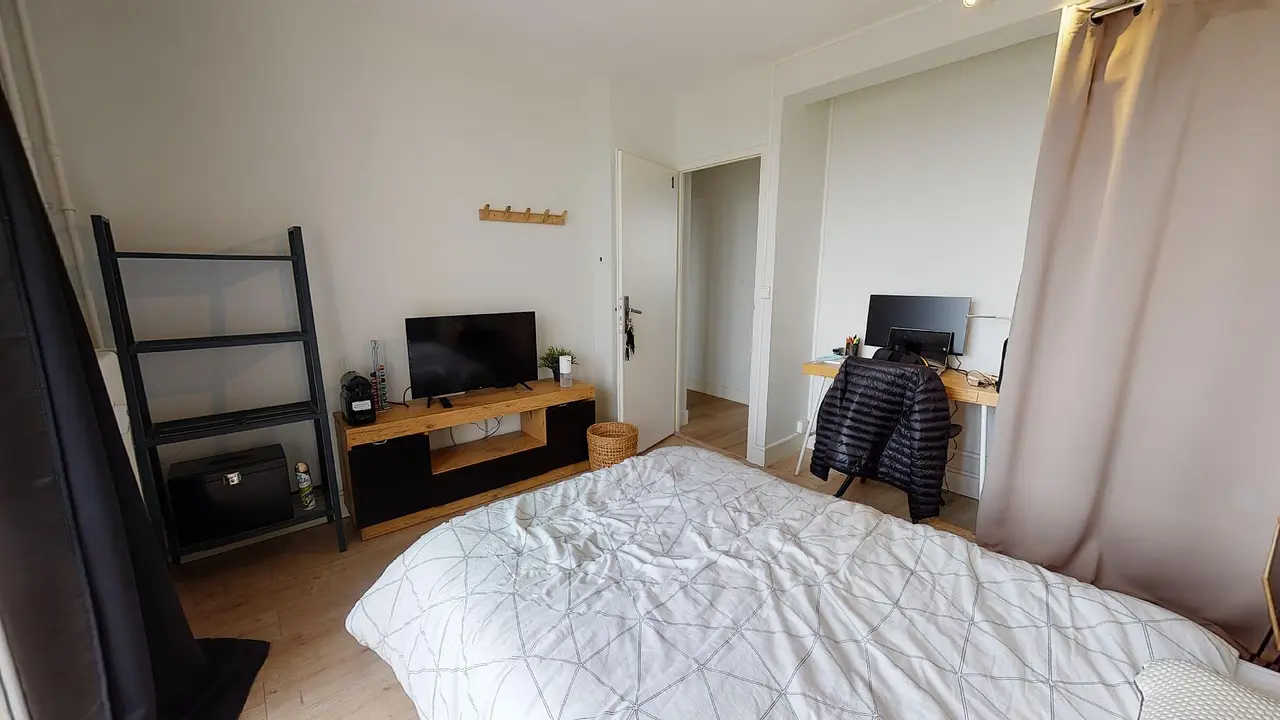 Colocation meublée de 78.0m2 - 631€ - Villeurbanne