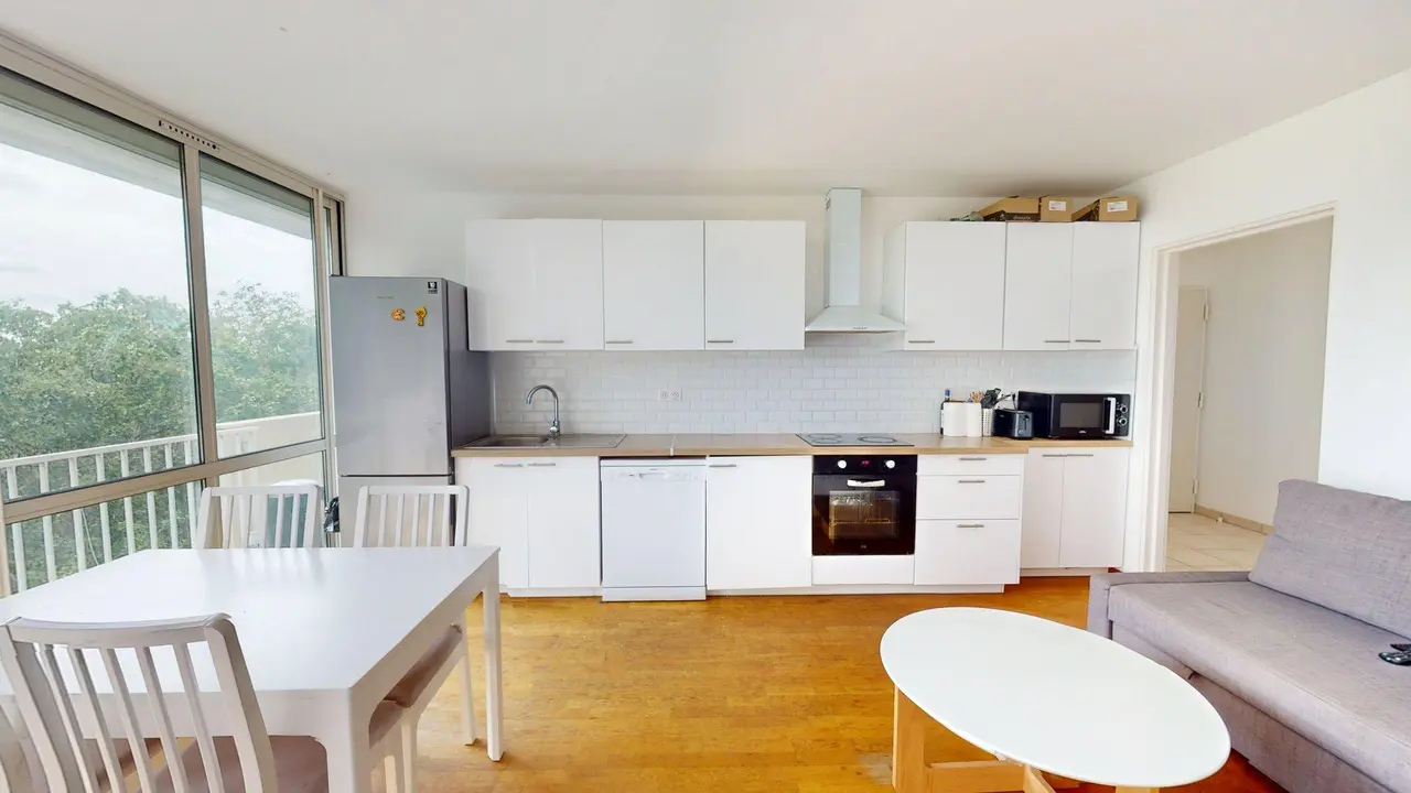 Colocation meublée de 82.0m2 - 484€ - Cergy