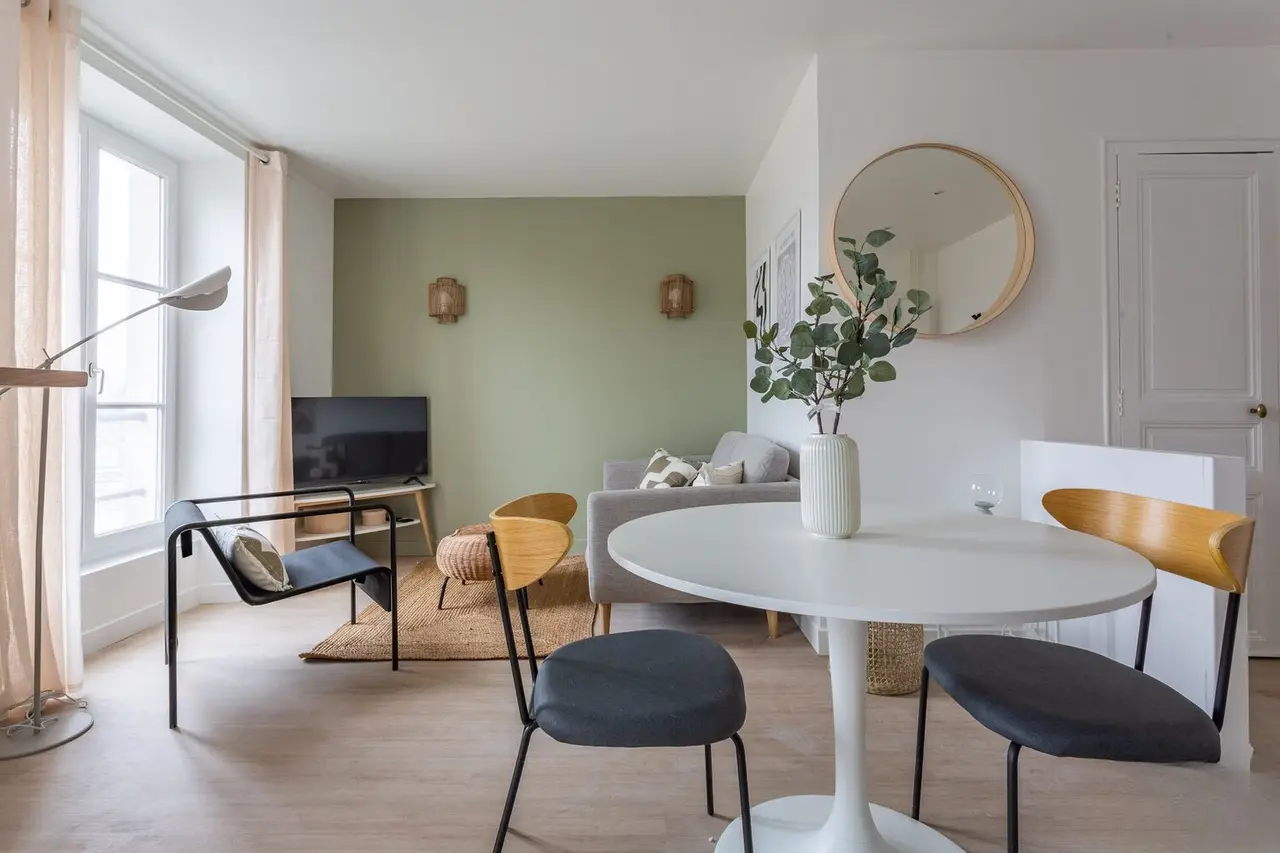 Appartement meublé de 37.0m2 - 876€ - Corbeil-Essonnes