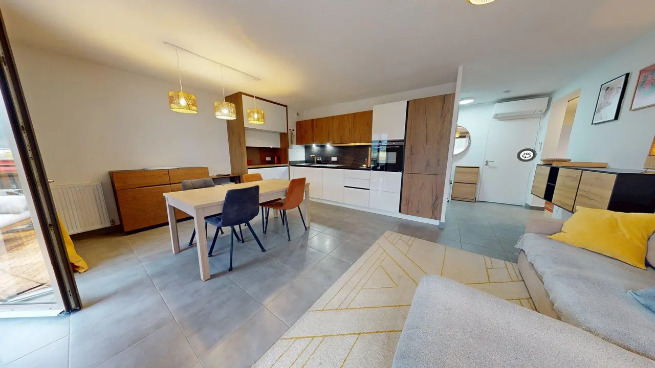 Appartement meublé de 94m2 - 1450€ - Crolles