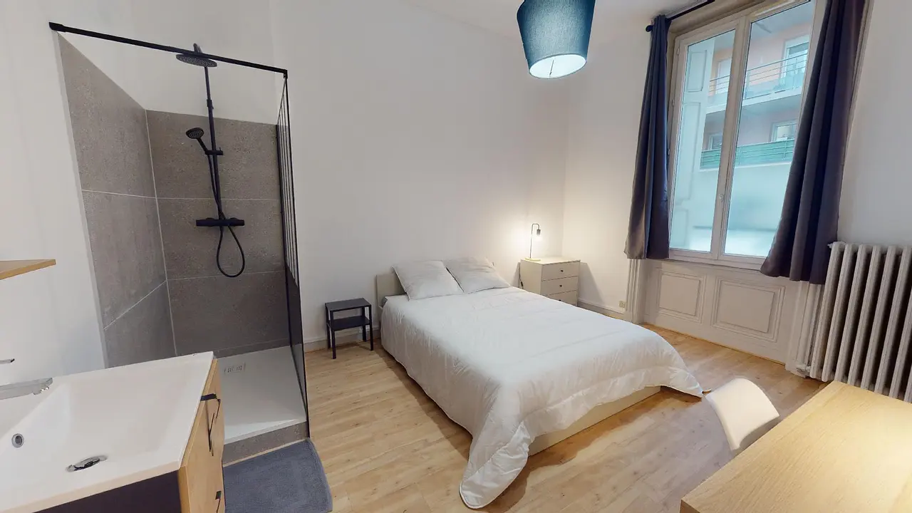 Colocation meublée de 135.0m2 - 455€ - Saint-Étienne