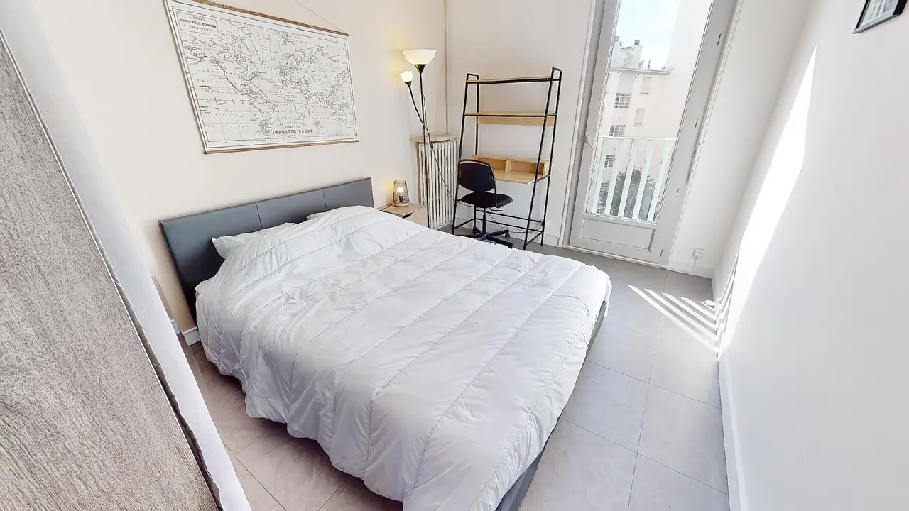 Colocation meublée de 76.0m2 - 300€ - Saint-Étienne