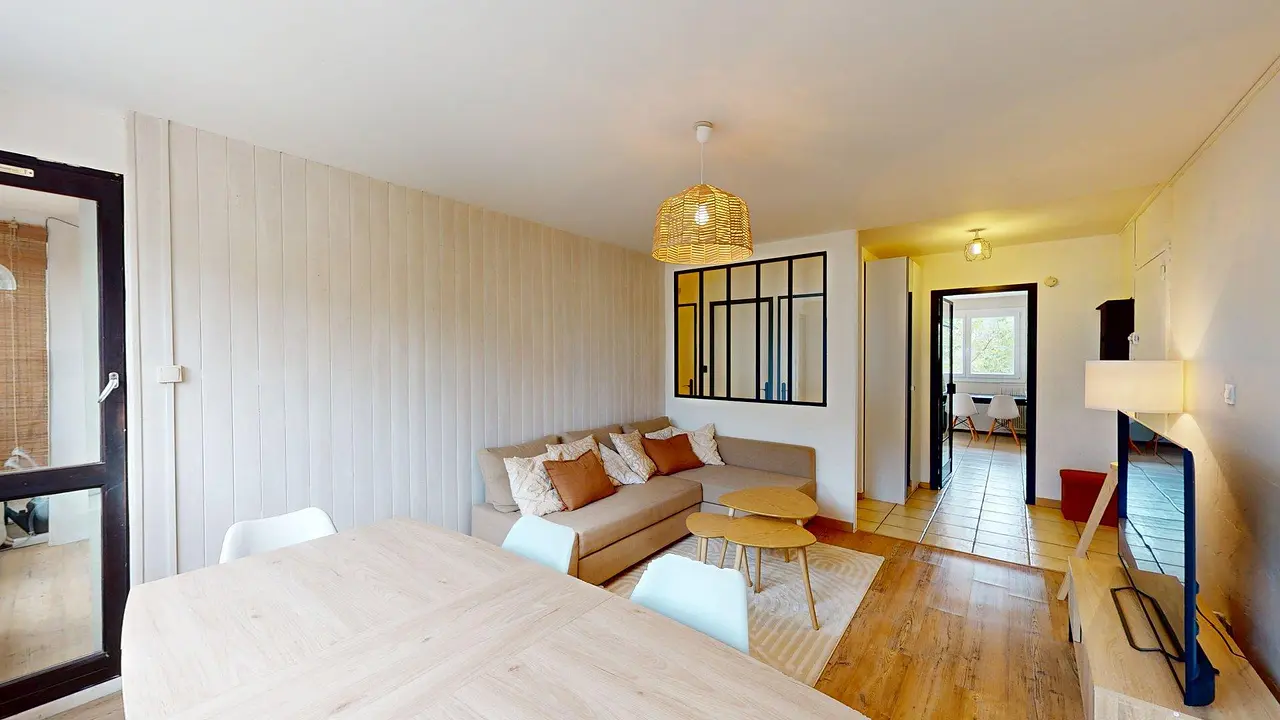 Colocation meublée de 94.0m2 - 390€ - Échirolles