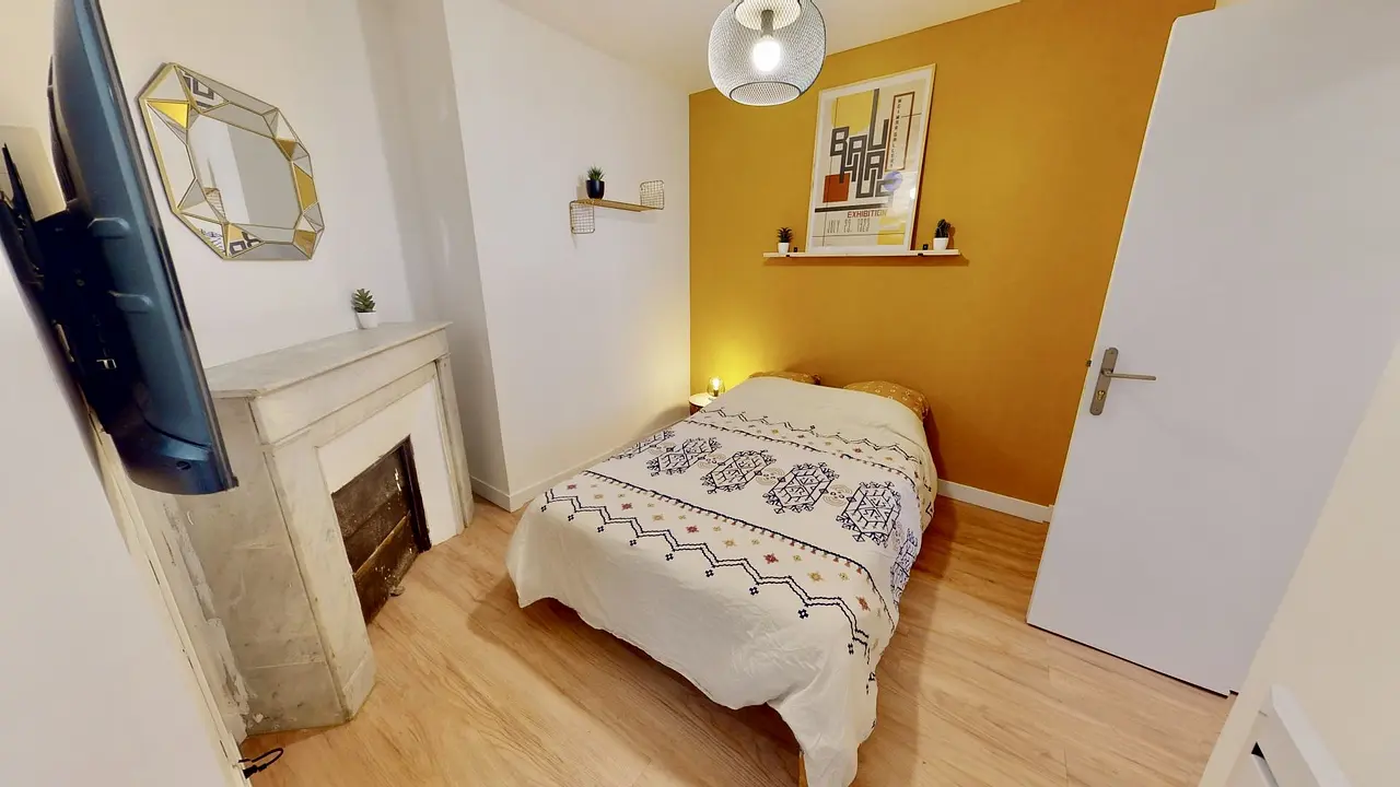 Colocation meublée de 106.0m2 - 451€ - Pau