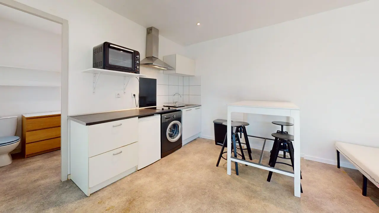 Maison meublée de 23.27m2 - 700€ - Talence