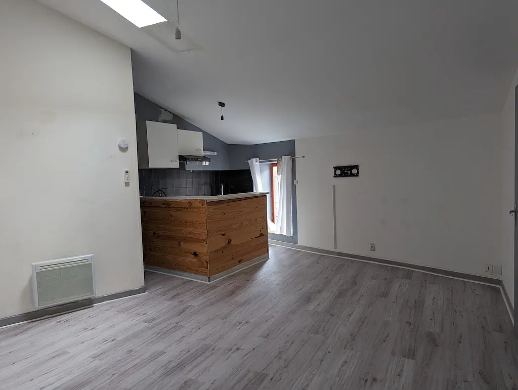 Appartement non meublé de 35.0m2 - 460€ - Agde