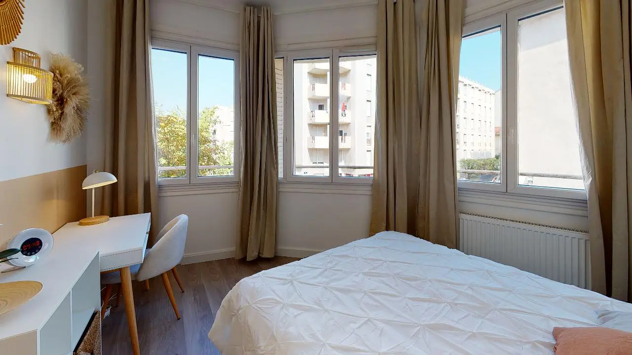 Colocation meublée de 85.0m2 - 595€ - Lyon