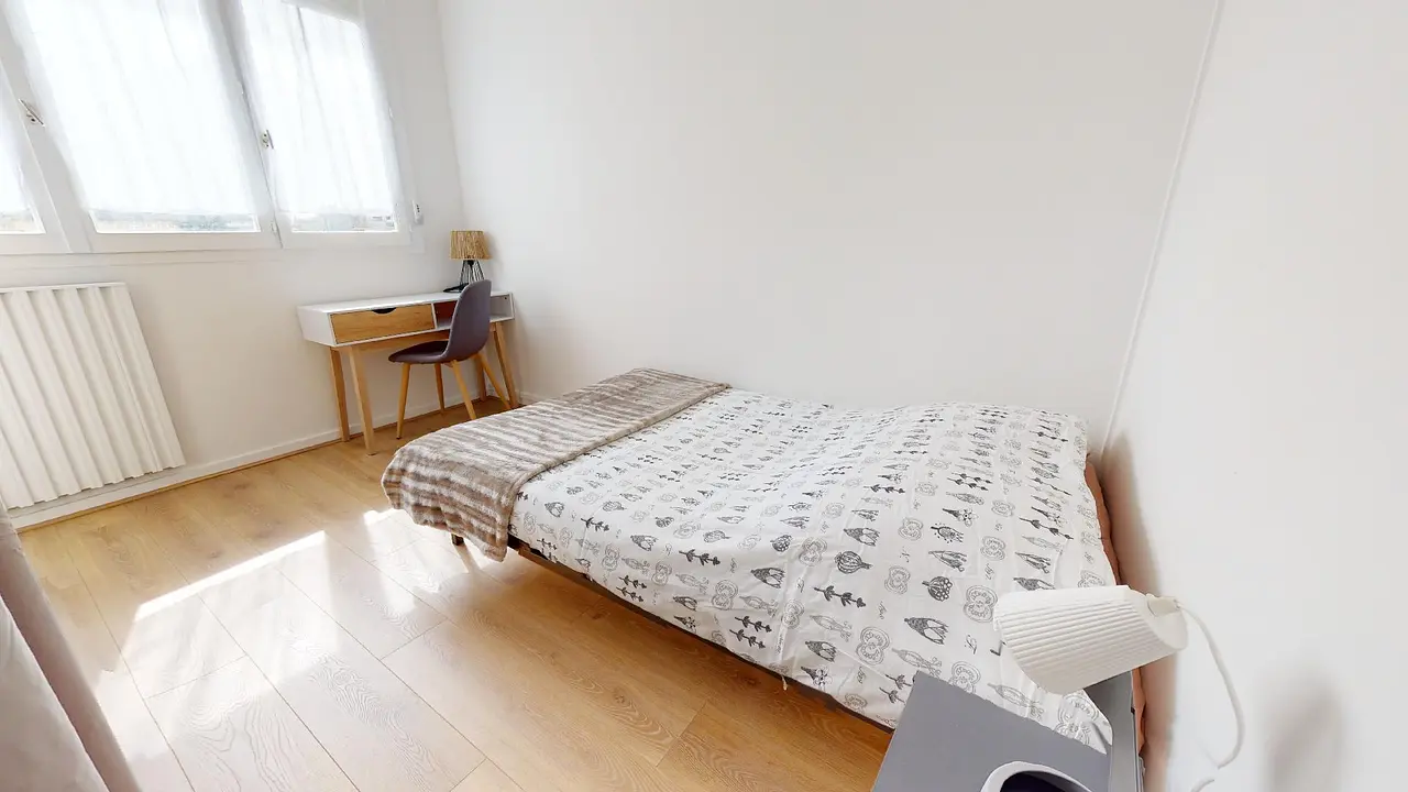 Colocation meublée de 68.0m2 - 486€ - Bron