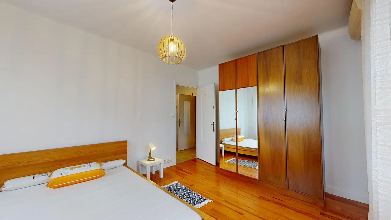 Colocation meublée de 150.0m2 - 590€ - Saint-Genis-Laval