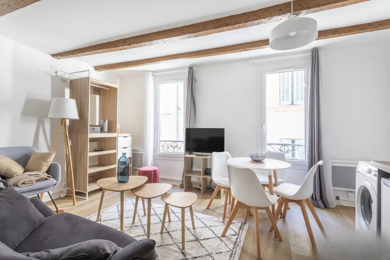 Appartement meublé de 26.0m2 - 710€ - Marseille