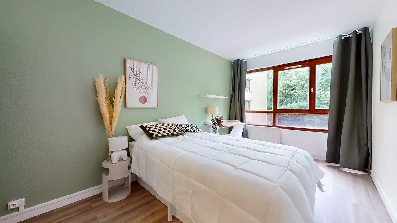 Colocation meublée de 92.96m2 - 524€ - Élancourt