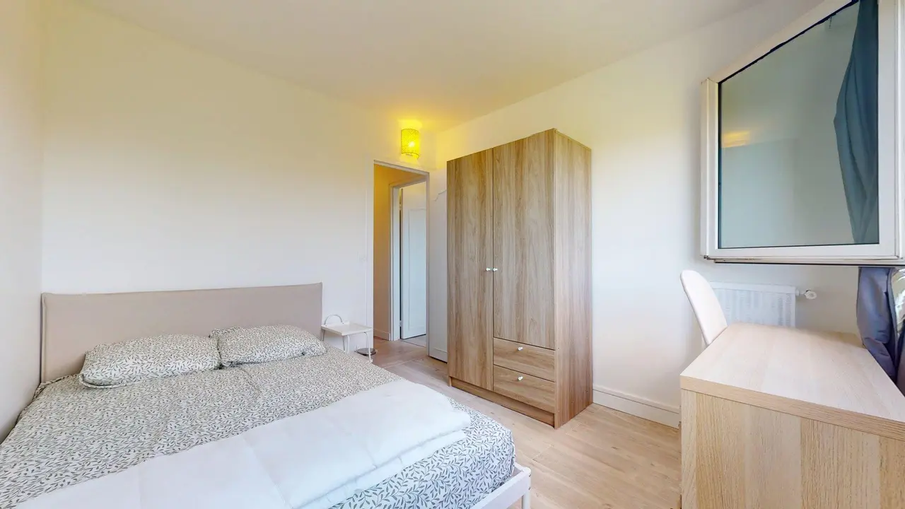 Colocation meublée de 104.77m2 - 600€ - Créteil
