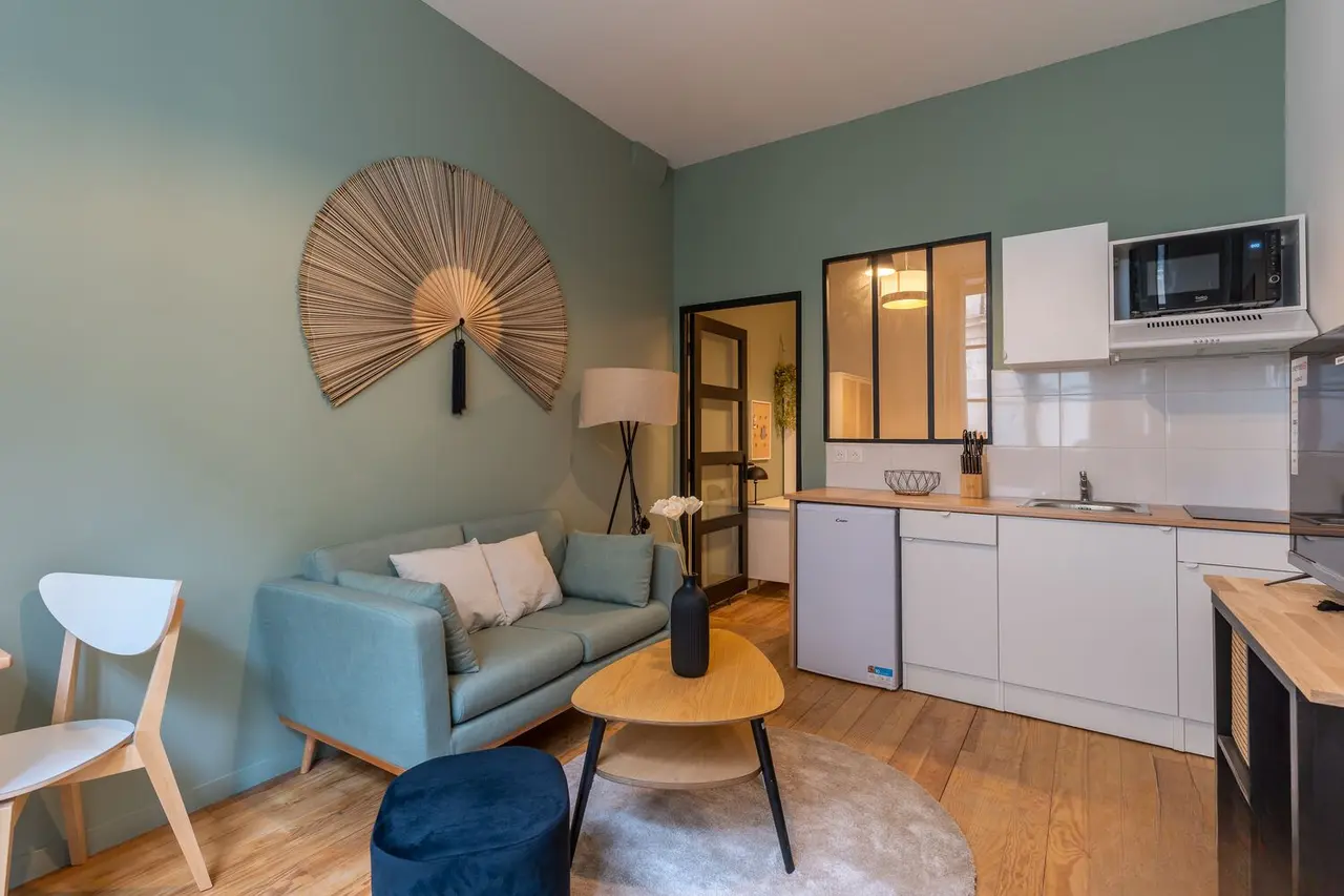 Appartement meublé de 31.5m2 - 759€ - Bordeaux