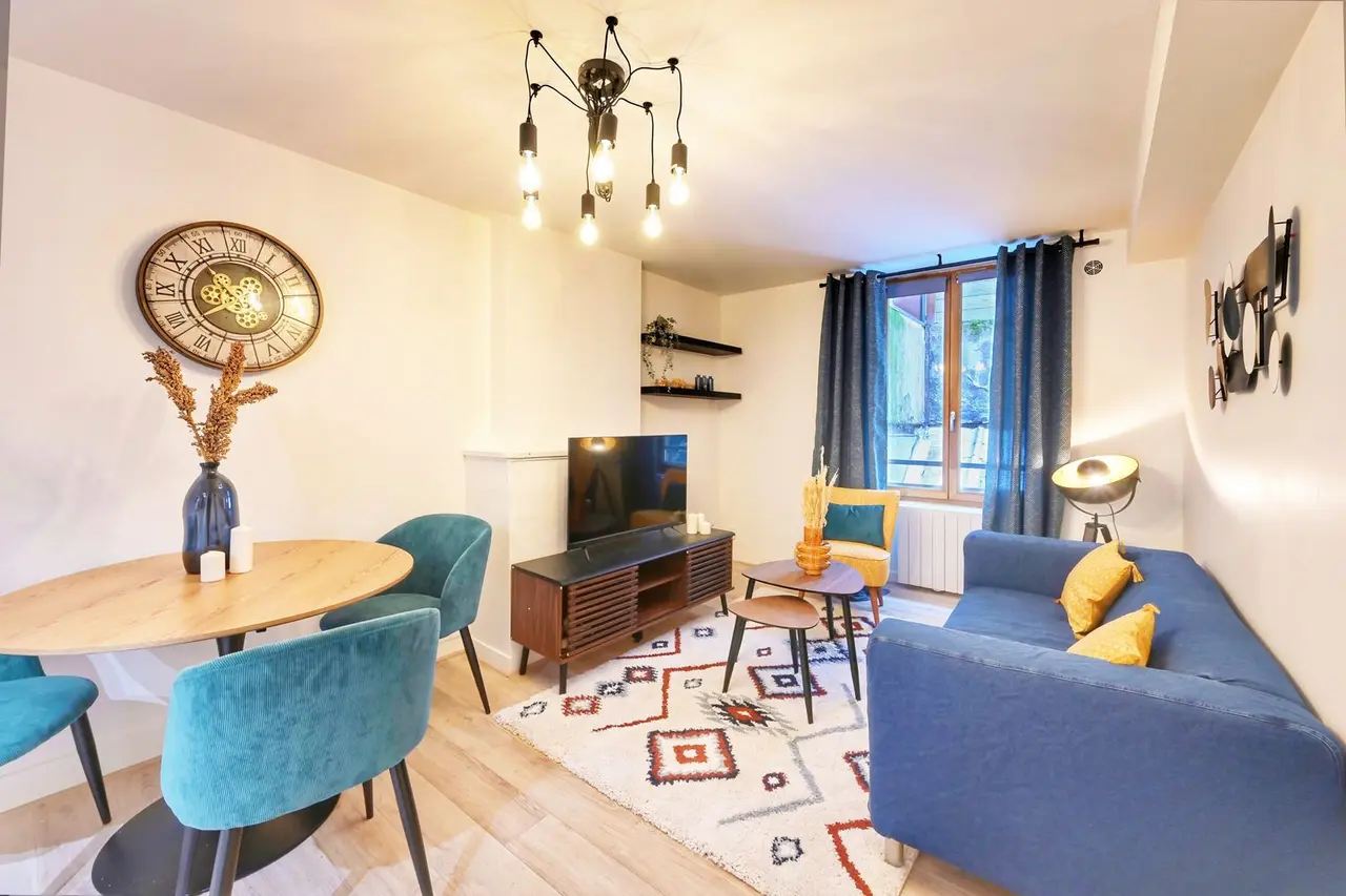 Appartement meublé de 33.92m2 - 817€ - Lyon