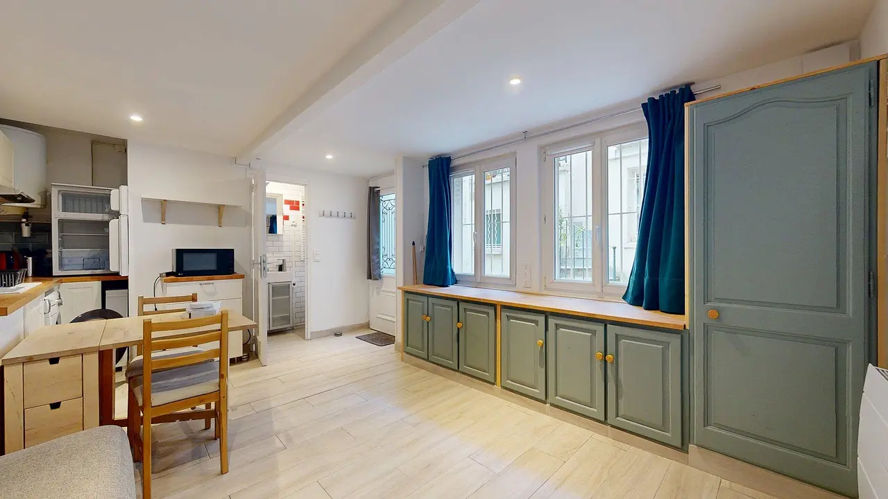 Appartement meublé de 19.3m2 - 760€ - Paris