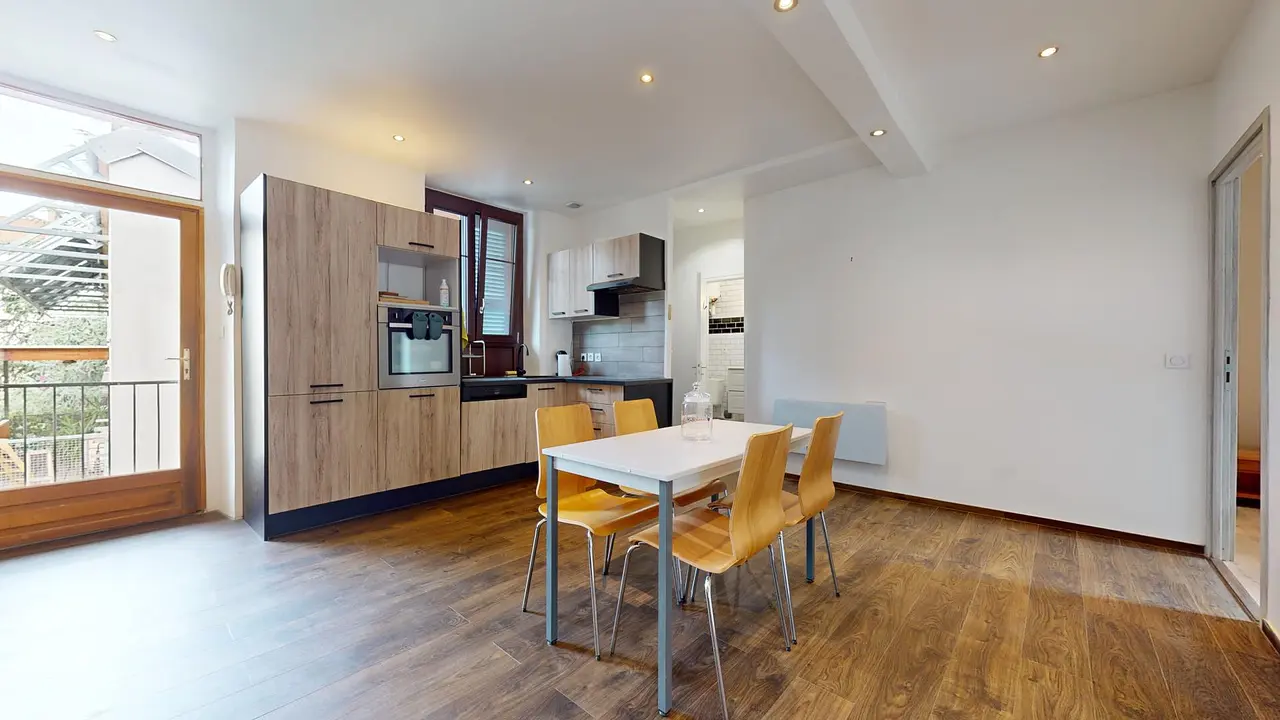 Appartement meublé de 55.0m2 - 715€ - Grenoble