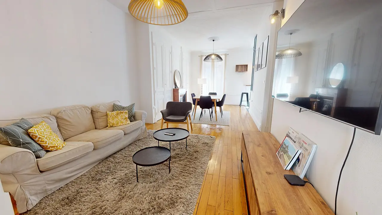 Appartement meublé de 62.0m2 - 1502€ - Lyon