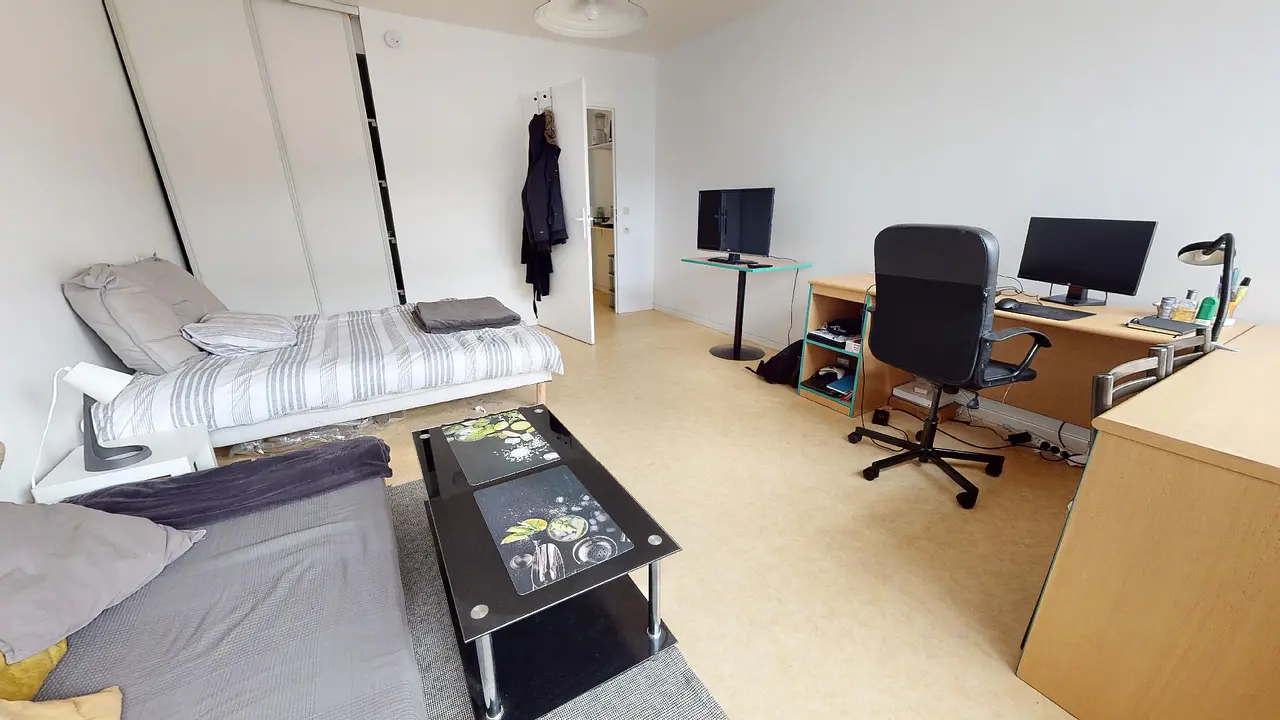 Appartement meublé de 32.0m2 - 696€ - Lille
