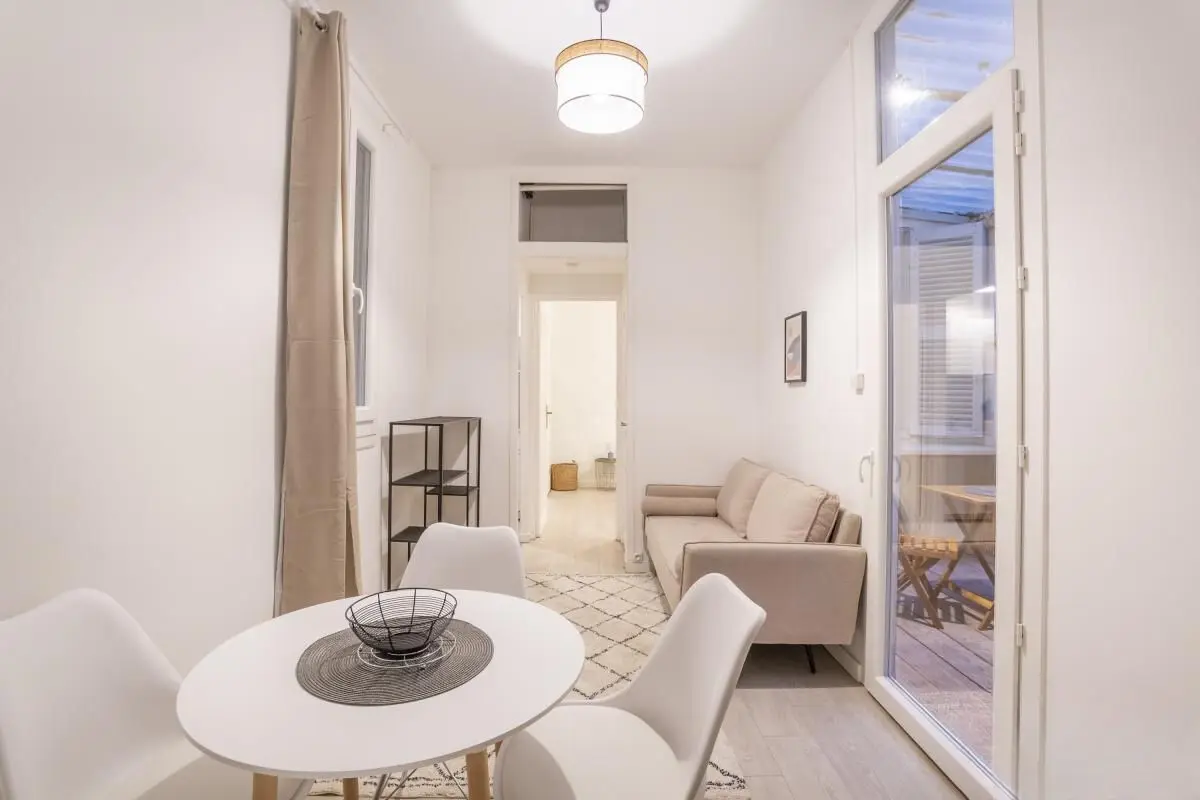 Appartement meublé de 34.36m2 - 783€ - Marseille