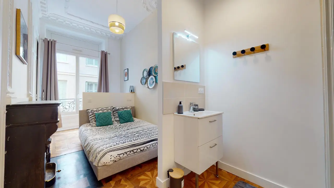 Colocation meublée de 135.0m2 - 395€ - Saint-Étienne