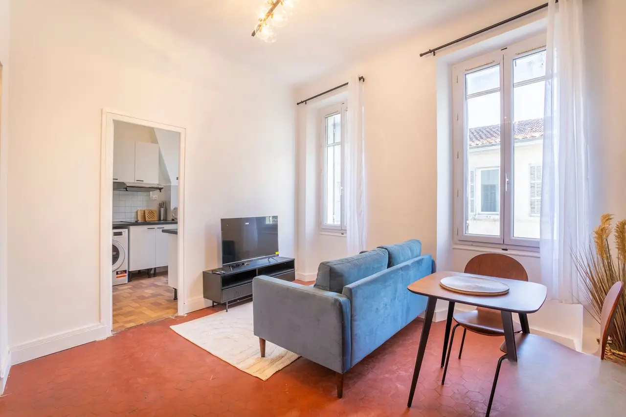 Appartement meublé de 35.3m2 - 763€ - Marseille